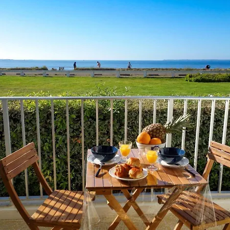 Les Trois Iles-6 By Interhome Apartman *